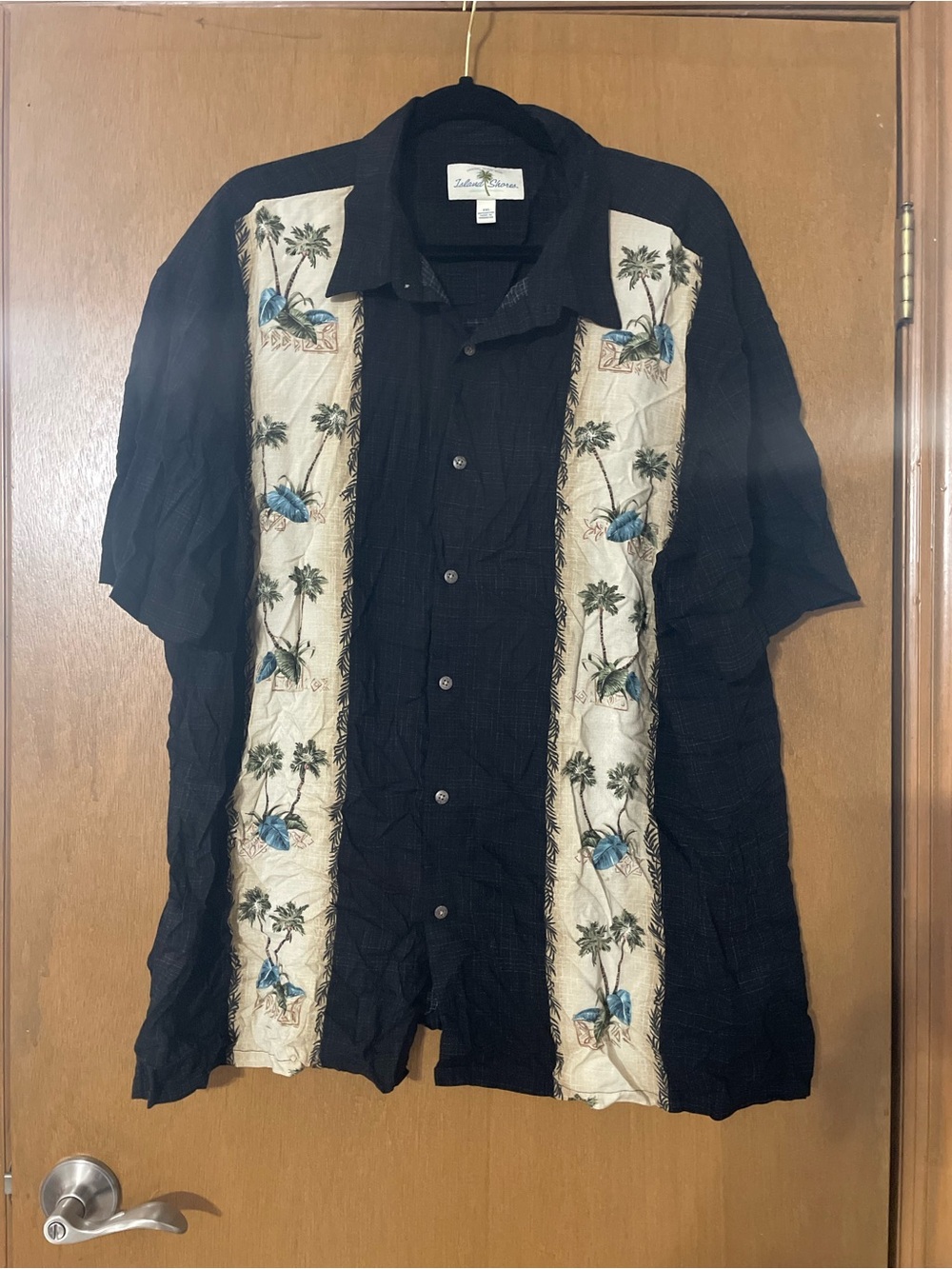 Island Escape Men’s Black Short-Sleeve Button Down Shirt with Cream Palm Panels